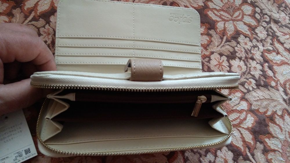 Дамско портмоне