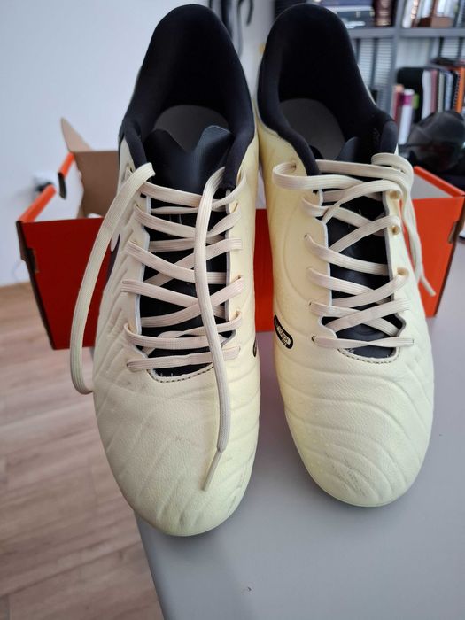 Vand Nike Ghete de fotbal Tiempo Legend 10 Academy FG/MG marime 44.5