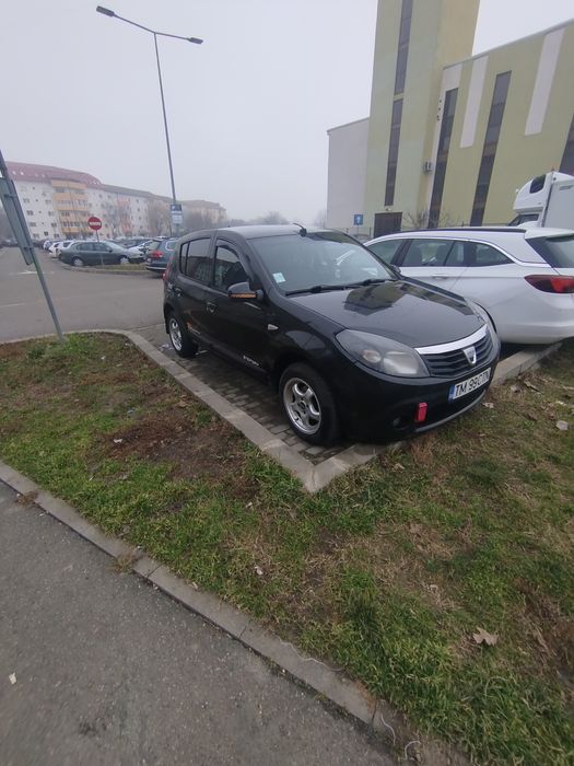 Dacia Sandero în stare perfecta
