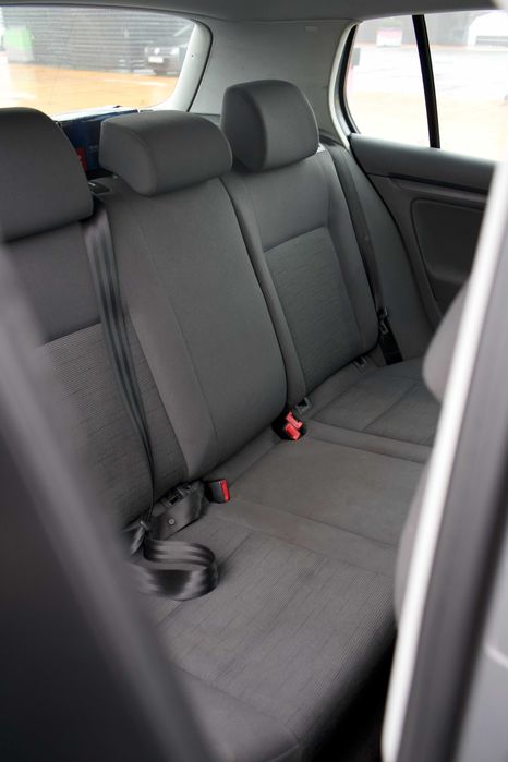 Volkswagen Golf 5 • 2004 • 117.000 km • 1.4 benzină