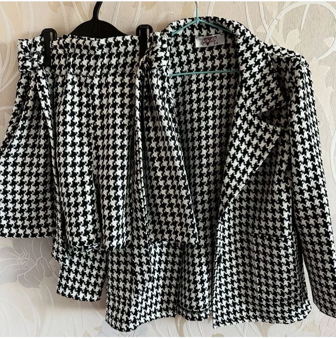 Продам детский костюм