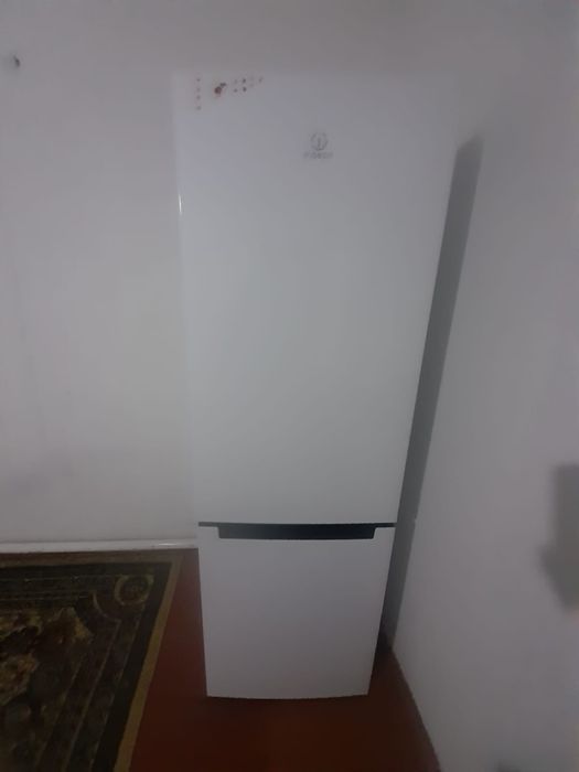 Срочно продам холодильник