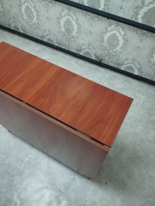 Стол книжка цвет орех