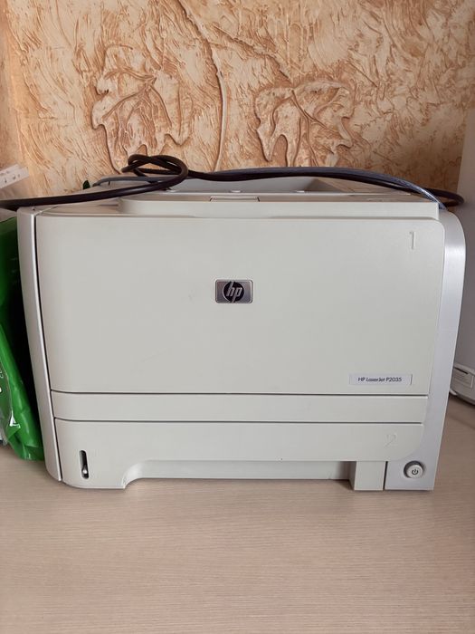 Принтер HP LaserJet P2035