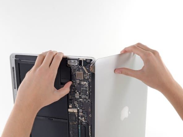 Замена экранов на MacBook