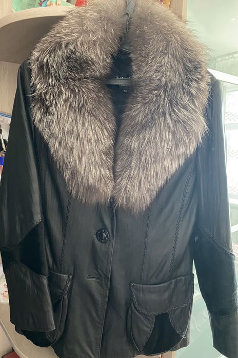 Продам кожаную куртку