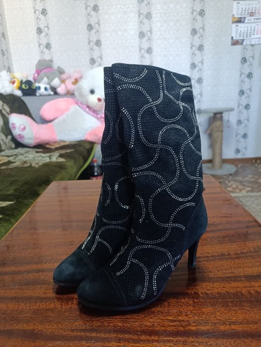 Замшевые сапоги 38 размер