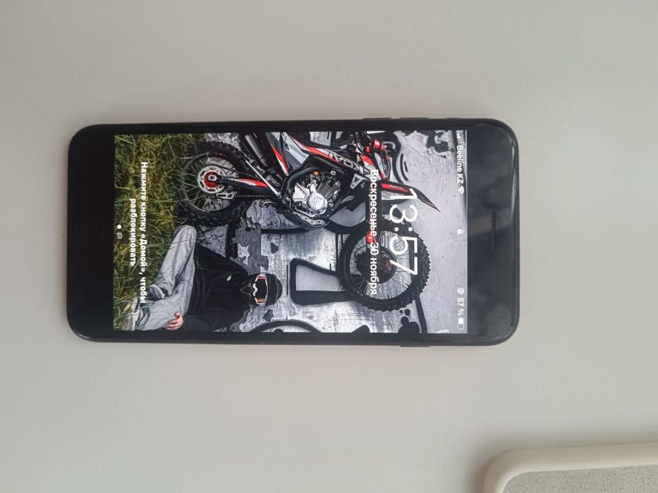 Продам айфон 7+ за 30000тг