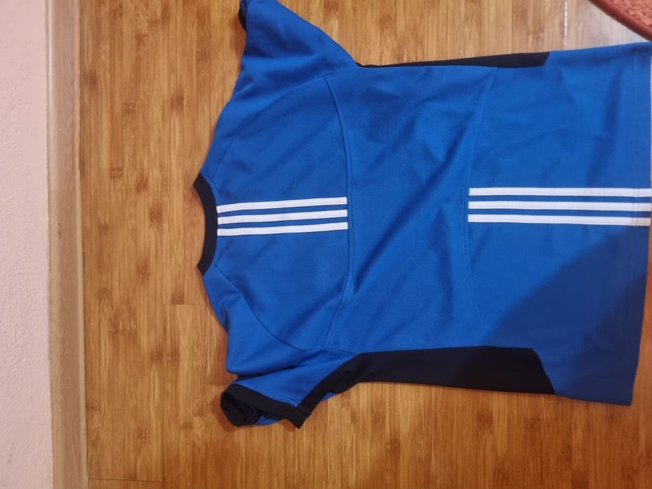 Tricou adidas mărimea " S "