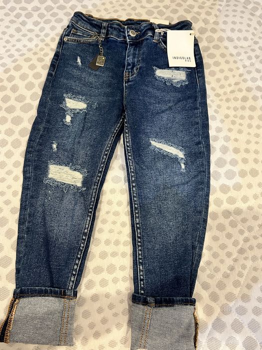 Продавам всичко от снимката на марките :  Calvin Klean,Moncler,Burberry,Nike,Adidas.