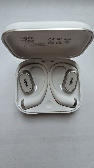 Продам наушники  ugee