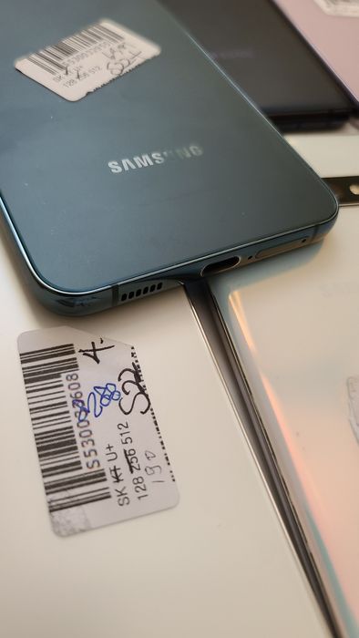 Samsung s22 plus  5G 256gb