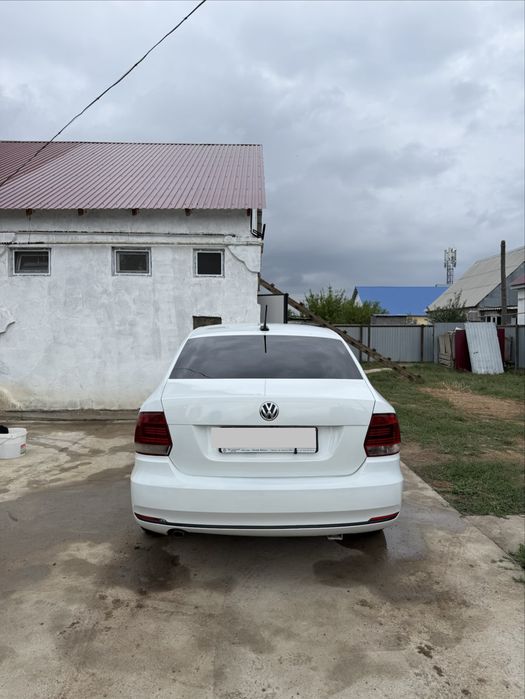 Продам машину Volkswagen Polo 2018