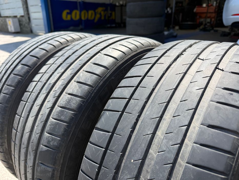 Летни гуми MIchelin Pilot Sport 4 235/45/18