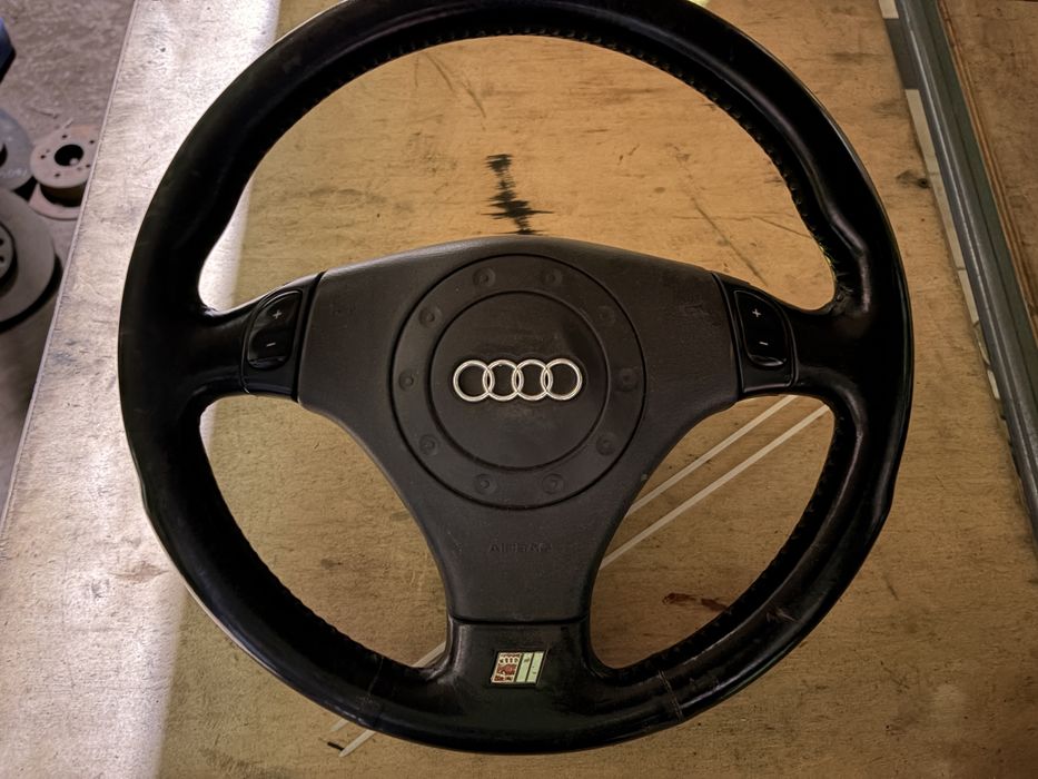 Руль Audi A6C5 S line