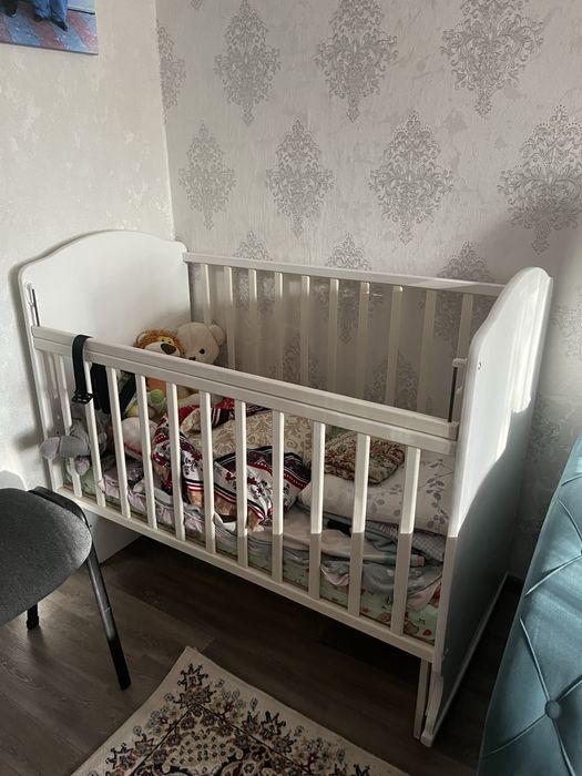 Продам детскую кроватку