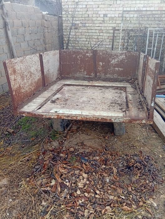 Прицеп  права сотилади