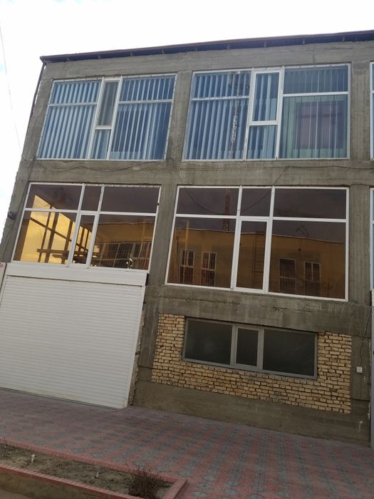 БИНО сотилади, нотурар