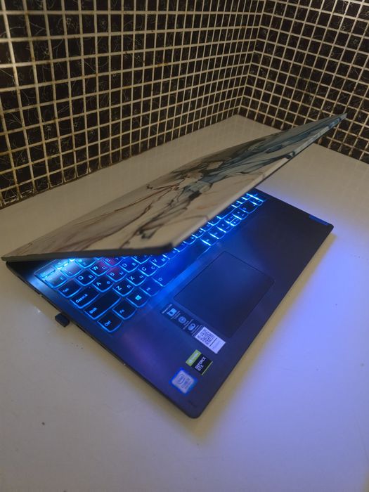 Игровой ноутбук Lenovo