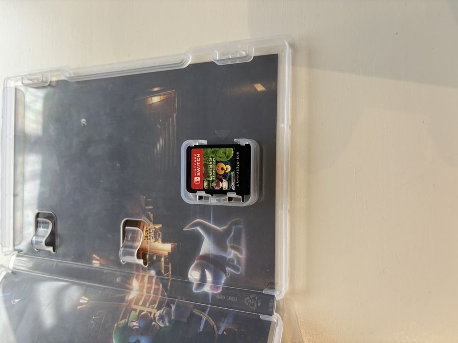 Nintendo Switch + 6 игри бонус