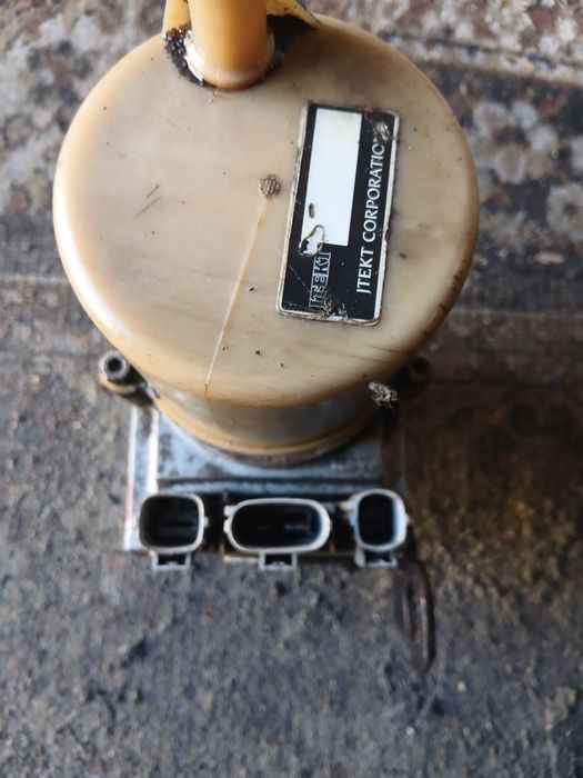 Насос ЕГУР мазда