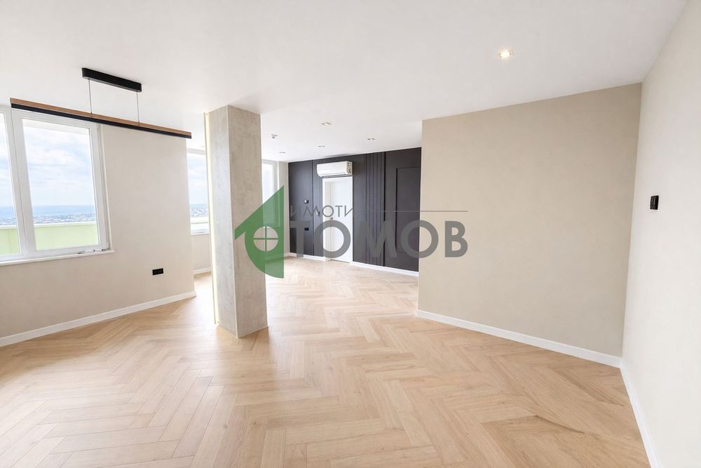 Дизайнерски тристаен апартамент в кв. Аязмото