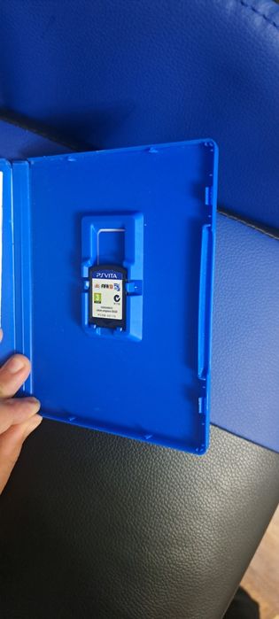 Продам  fifa 13 для ps vita