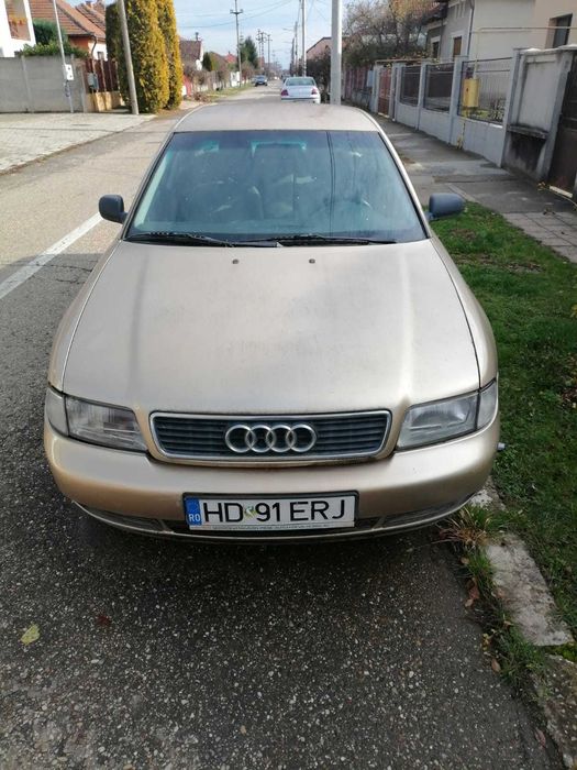 Vand Audi A4 benzina
