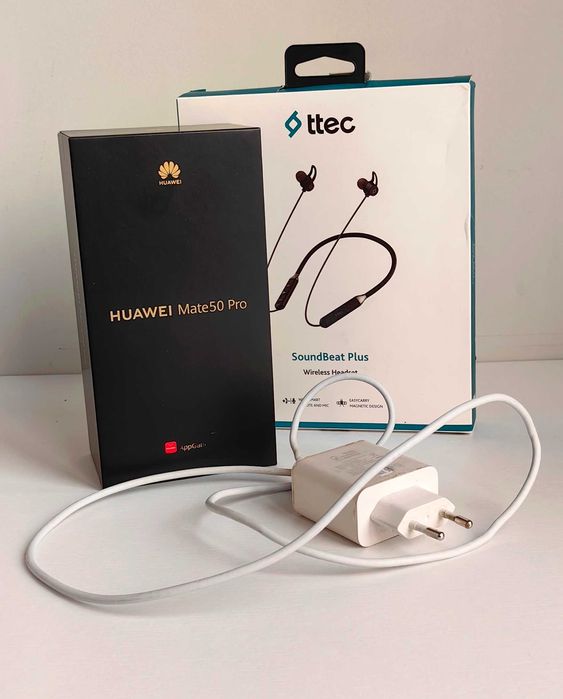 Продавам Huawei Mate 50 PRO