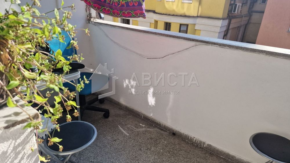 Дава се под наем Многостаен апартамент в София, Център - 150 кв.м за 1500 € - Снимка #3