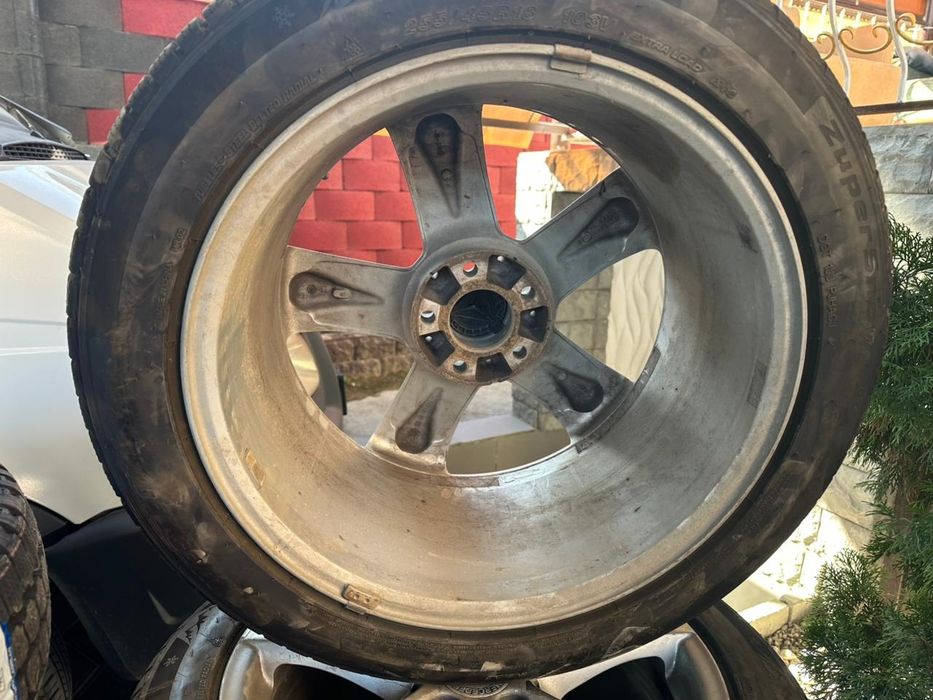 Продам зимние резины с дисками на мерседес 221