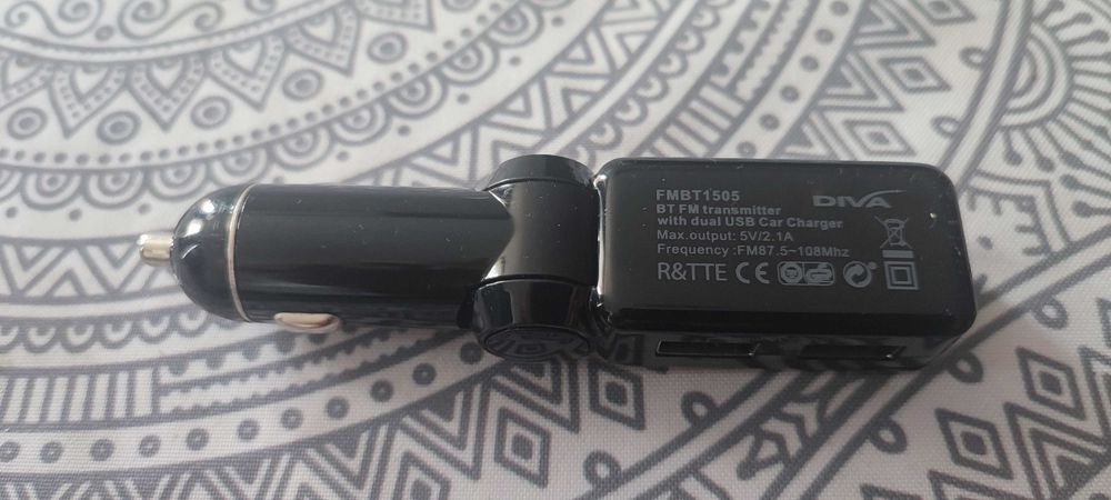FM трансмитер за кола
