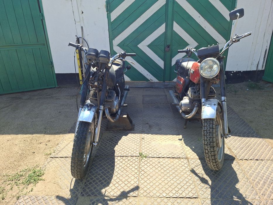 Продам мотоциклы иж юпитер.