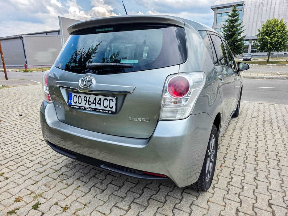 Toyota Verso 2.0 D-4D, 7 места, NAVI, KАМЕРА, ОБСЛУЖЕНА