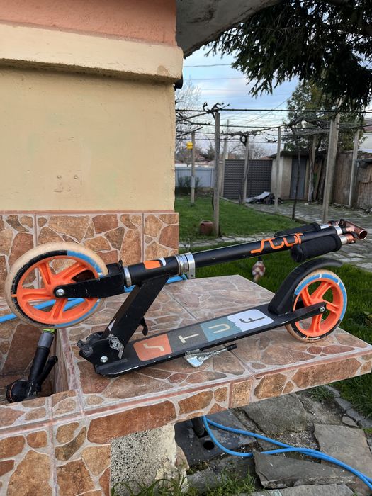 Тротинетка STUF.