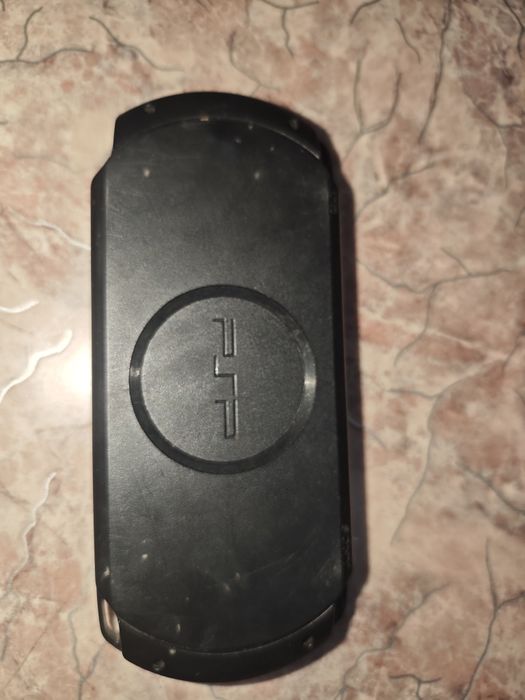 Продам PSP-E1004, б/у