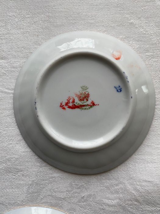 Serviciu de masa din portelan, cobalt, aur, pentru 12 persoane - Nou