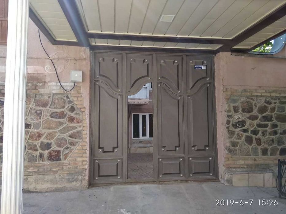 ПРОДАЁТСЯ Дом с 3 сотки  Гур-и Эмир