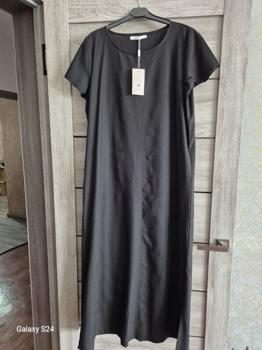 Продаются платья,юбка,штаны