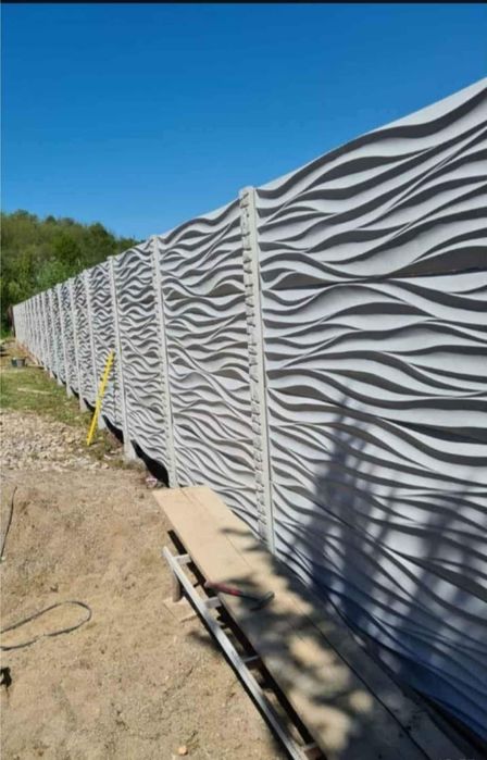 Gard din placi prefabricate de beton