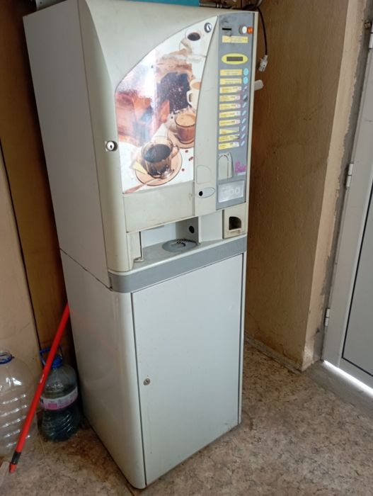 Кафемашина с монетник-Брио