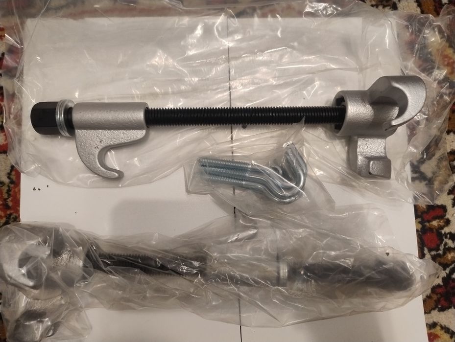 Скоби за пружини Макферсон