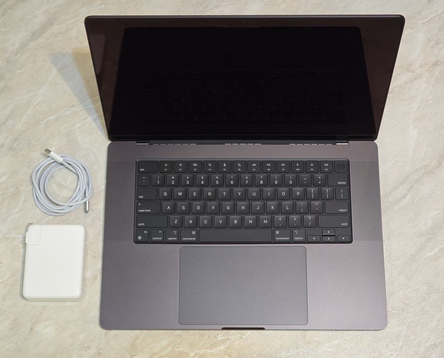 MacBook Pro 16 M3PRO 18/512 3цикла