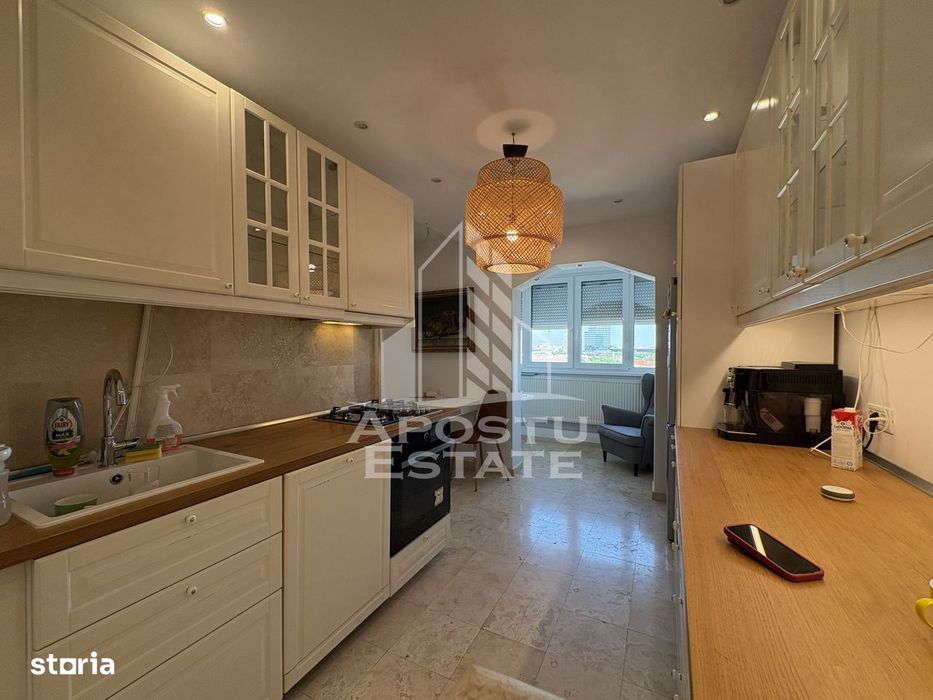 Apartament 3 camere 2 bai, etaj intermediar langa Punctele Cardinale