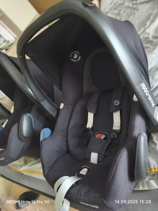 Бебешки столчета за кола Maxi Cosi