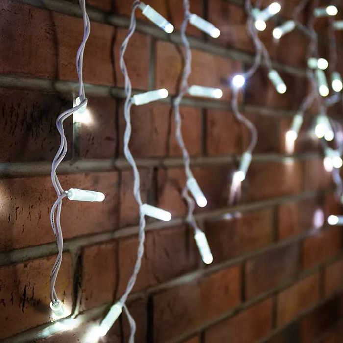 Професионално външно коледно осветление LED украса завеса с ФЛАШ ЕФЕКТ снежно бяла светлина