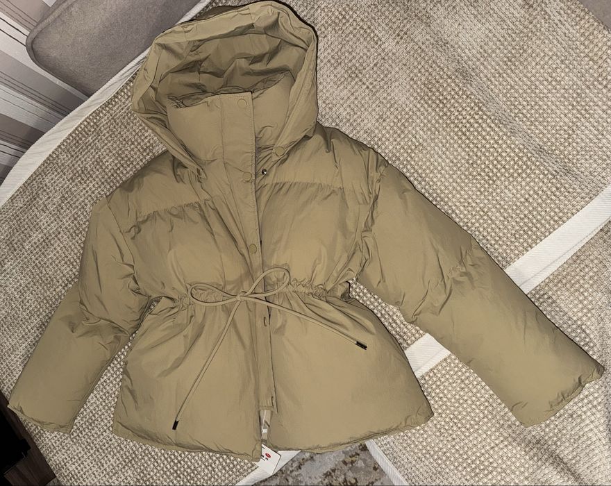 Продам новую куртку