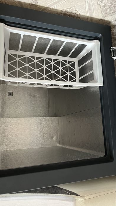 Продам морозильник