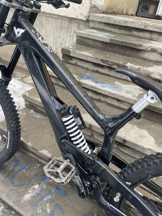 Vand bicicleta yt tues core 2 2023 Custom!!