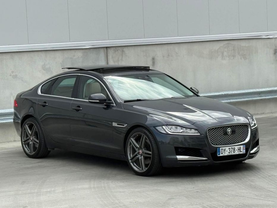 Jaguar XF